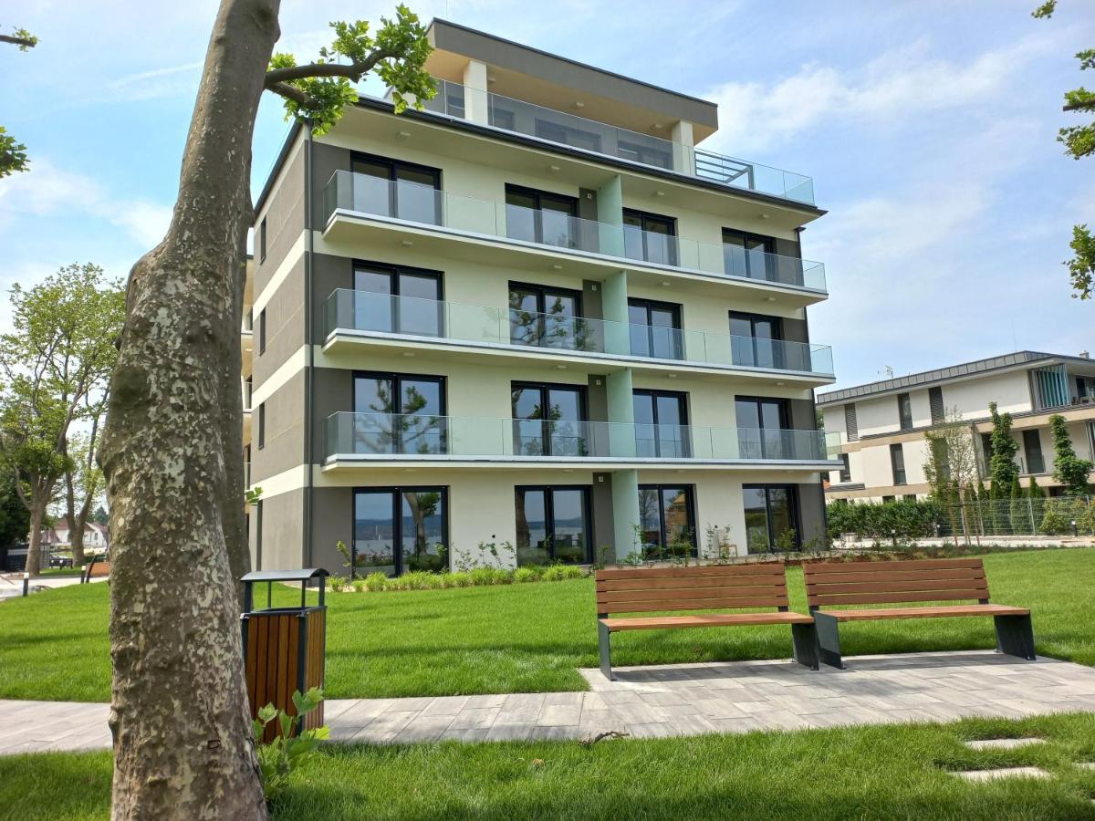 Platan Beach Apartman With Lakeview Balatonboglár Εξωτερικό φωτογραφία