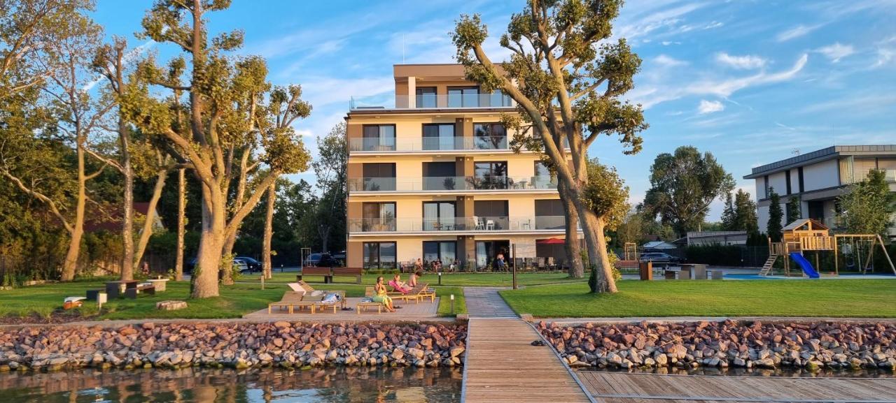 Platan Beach Apartman With Lakeview Balatonboglár Εξωτερικό φωτογραφία