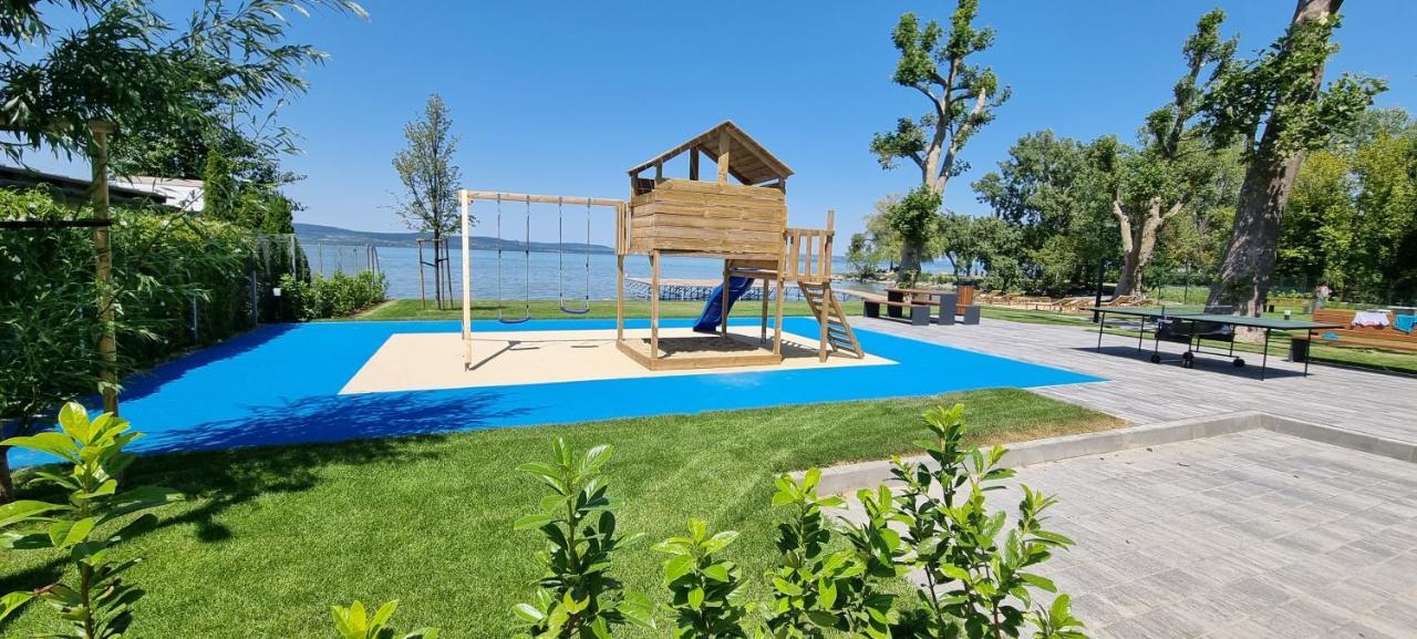 Platan Beach Apartman With Lakeview Balatonboglár Εξωτερικό φωτογραφία