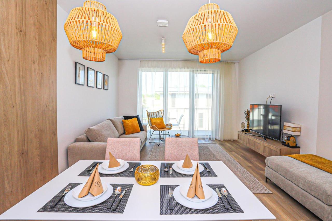 Platan Beach Apartman With Lakeview Balatonboglár Εξωτερικό φωτογραφία