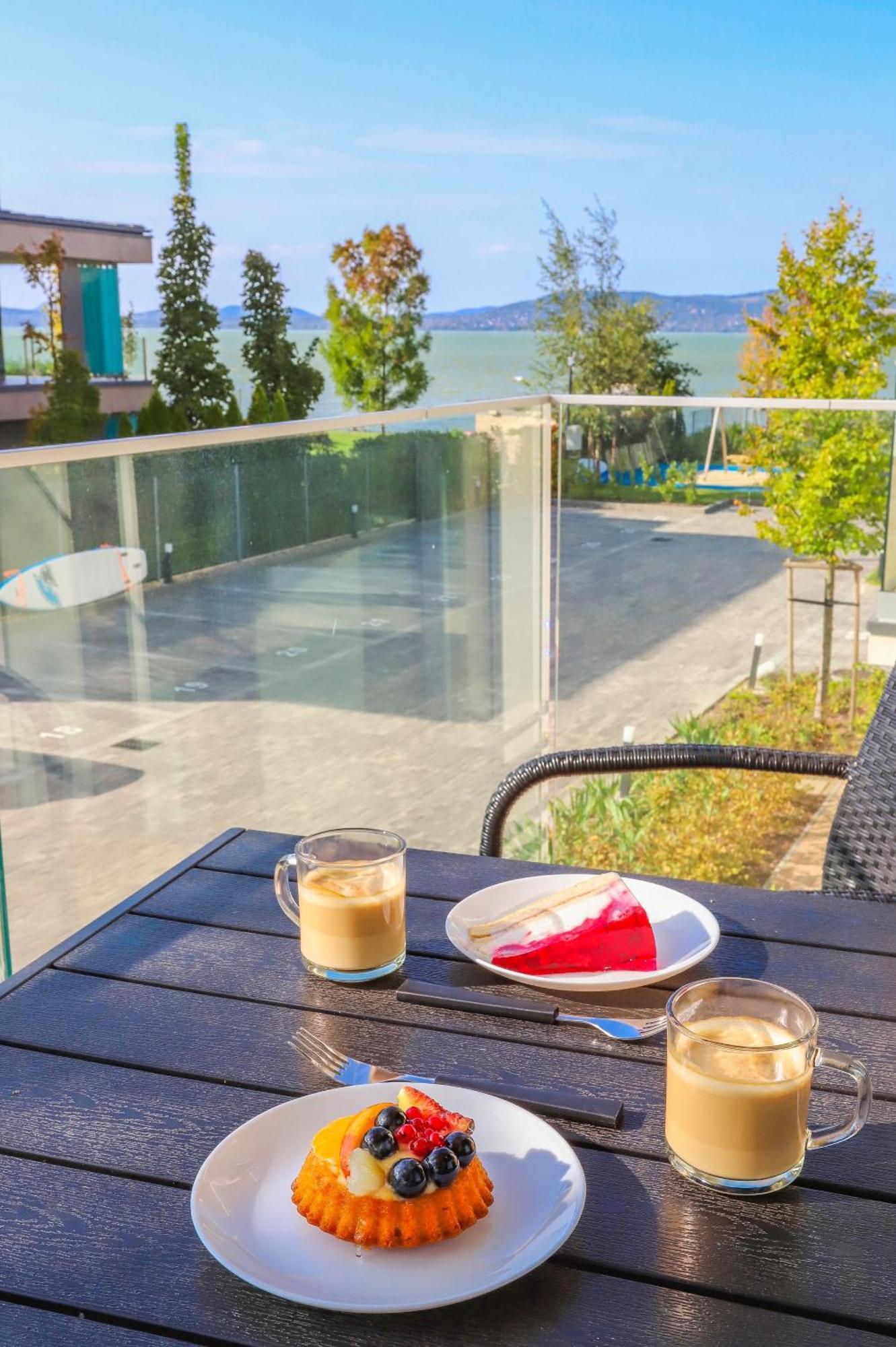 Platan Beach Apartman With Lakeview Balatonboglár Εξωτερικό φωτογραφία