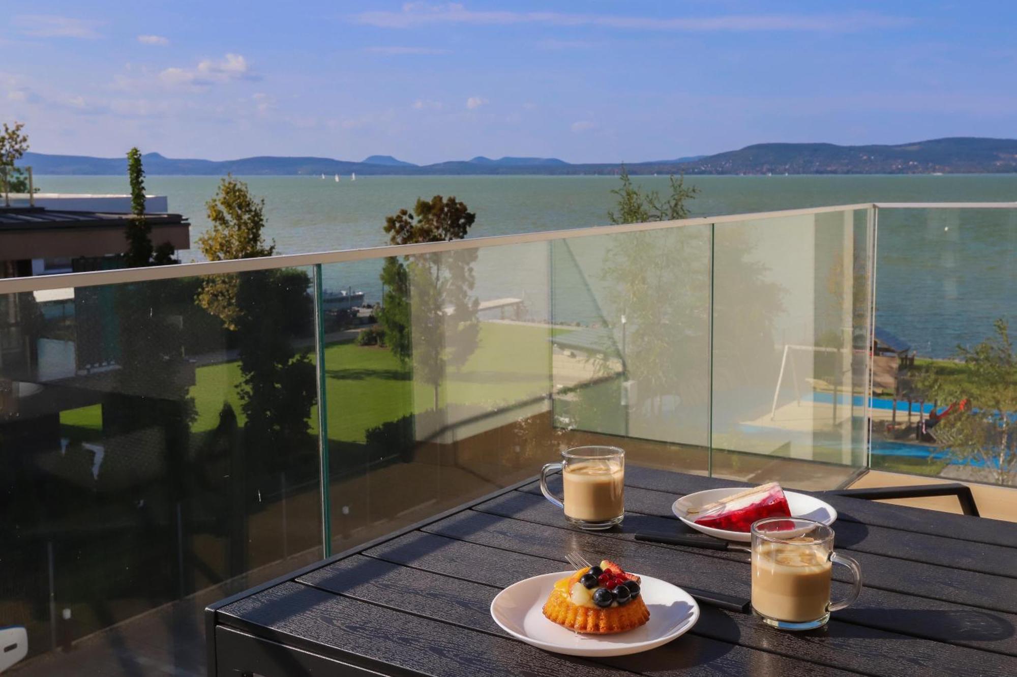 Platan Beach Apartman With Lakeview Balatonboglár Εξωτερικό φωτογραφία